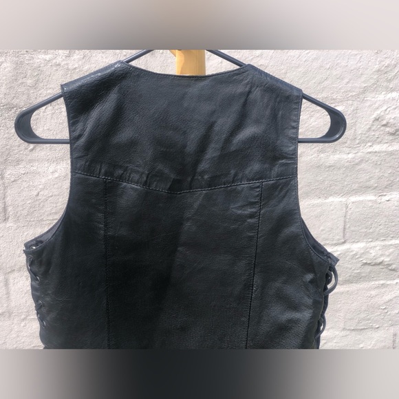 Vintage 90s grunge punk biker black leather side lace up leather vest - Picture 6 of 11